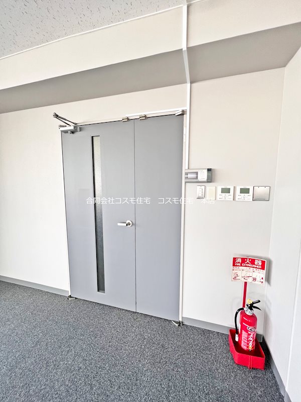 貸店舗・事務所　八尾市 光町１丁目　EV付き　オフィスビル その他