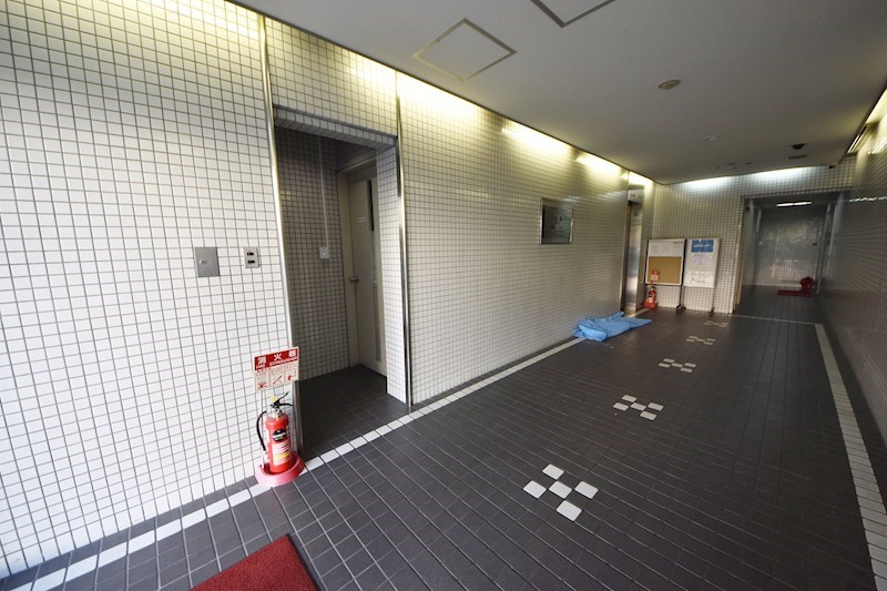 貸店舗・事務所　八尾市 光町１丁目　EV付き　オフィスビル その他