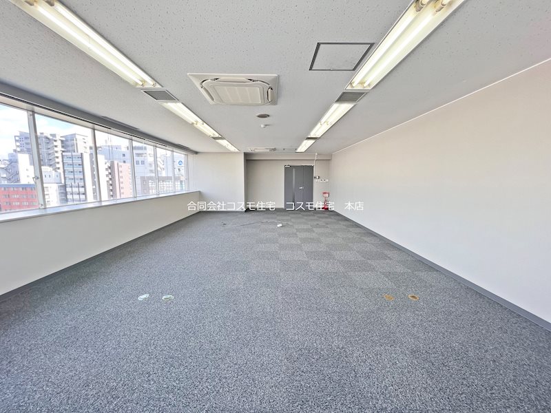 貸店舗・事務所　八尾市 光町１丁目　EV付き　オフィスビル ベランダ
