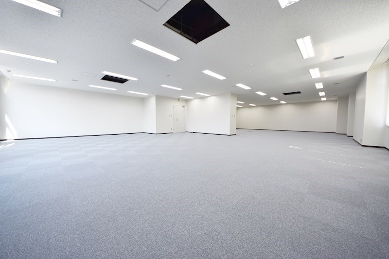 貸事務所　八尾市 光町2丁目　駅チカ　オフィスビル　※検査済証あり リビング