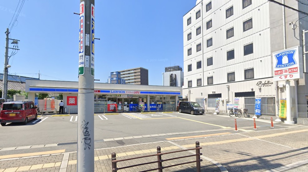 貸店舗・事務所　八尾市 東本町３丁目　焼き肉店 居抜き 重飲食可　かやふり屋ビル ﾛｰｿﾝ ﾄﾞﾗｯｸﾞｼｸﾞﾏ八尾本町店