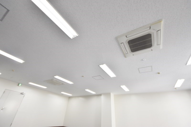 貸事務所　八尾市 光町2丁目　駅チカ　オフィスビル　※検査済証あり 風呂画像