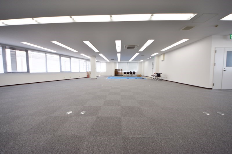 貸店舗・事務所　八尾市 東本町３丁目　たばこビル その他