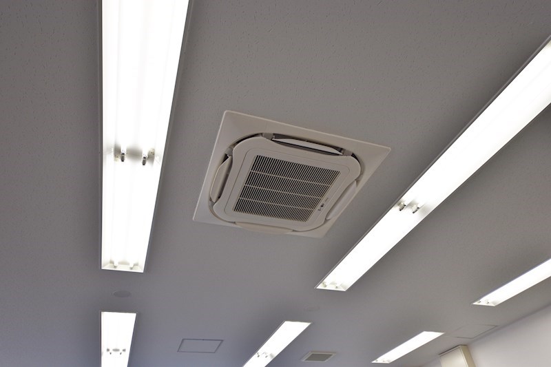 貸店舗・事務所　八尾市 東本町３丁目　たばこビル その他