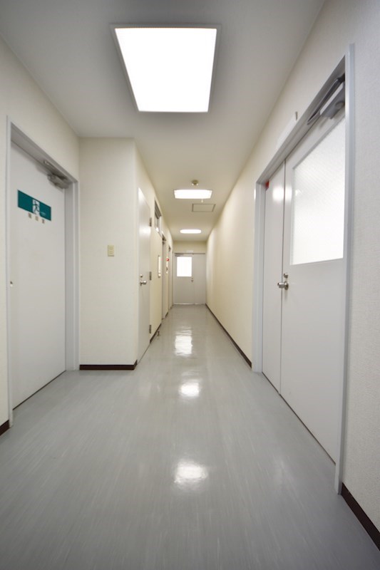 貸店舗・事務所　八尾市 東本町３丁目　たばこビル その他