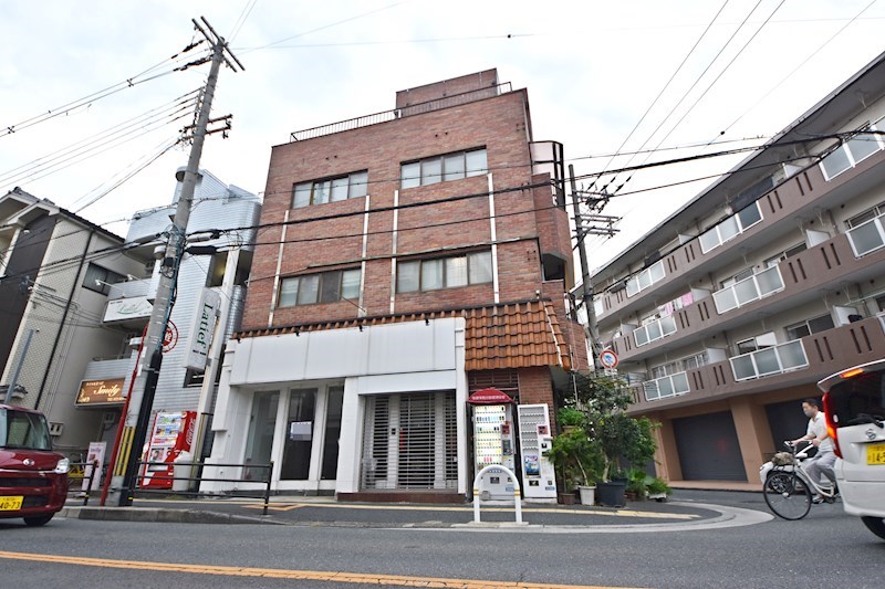 貸店舗・事務所　八尾市 桜ケ丘３丁目　広さ約１８坪　路面店 リビング