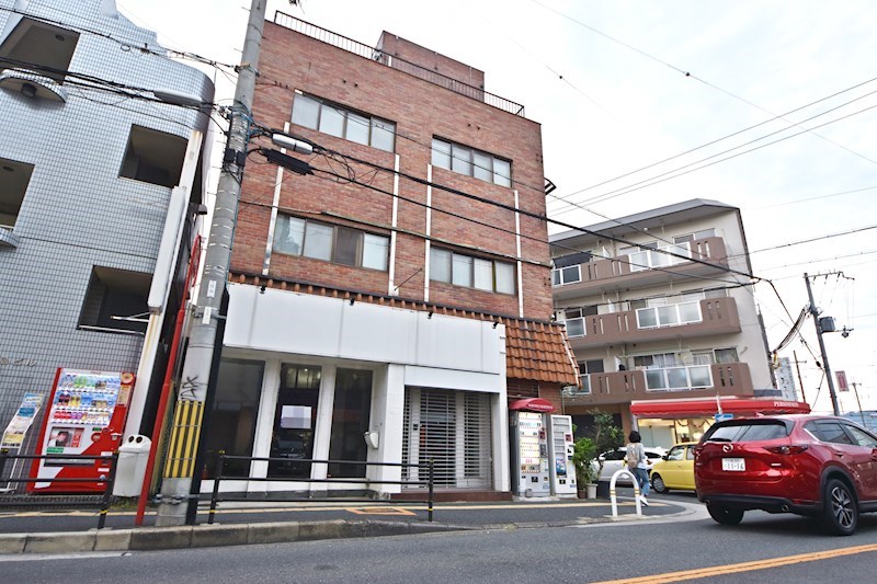 貸店舗・事務所　八尾市 桜ケ丘３丁目　広さ約１８坪　路面店 ベッドルーム