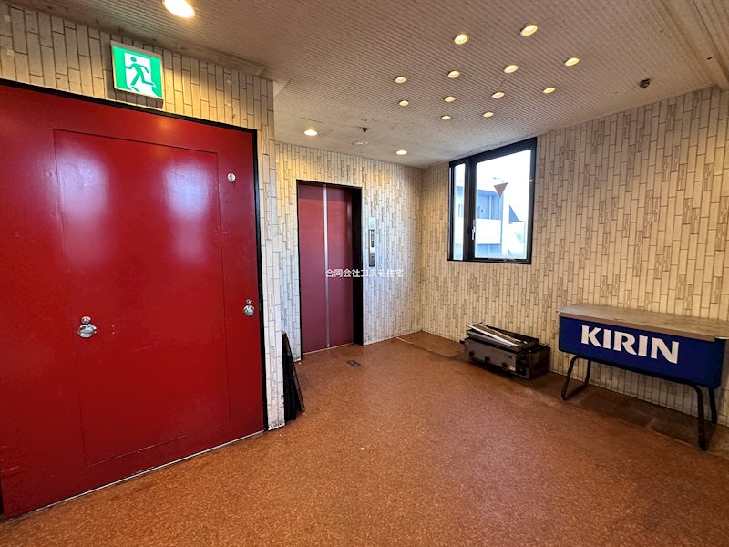 貸店舗・事務所　八尾市 光町１丁目　居酒屋跡　広さ約９９坪　リアライズ近鉄八尾駅前ビル ベランダ