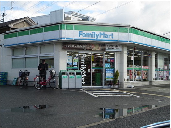 貸店舗・事務所　八尾市 山本町南1丁目　ノーブル山本 ﾌｧﾐﾘｰﾏｰﾄ 近鉄山本駅改札外橋上店