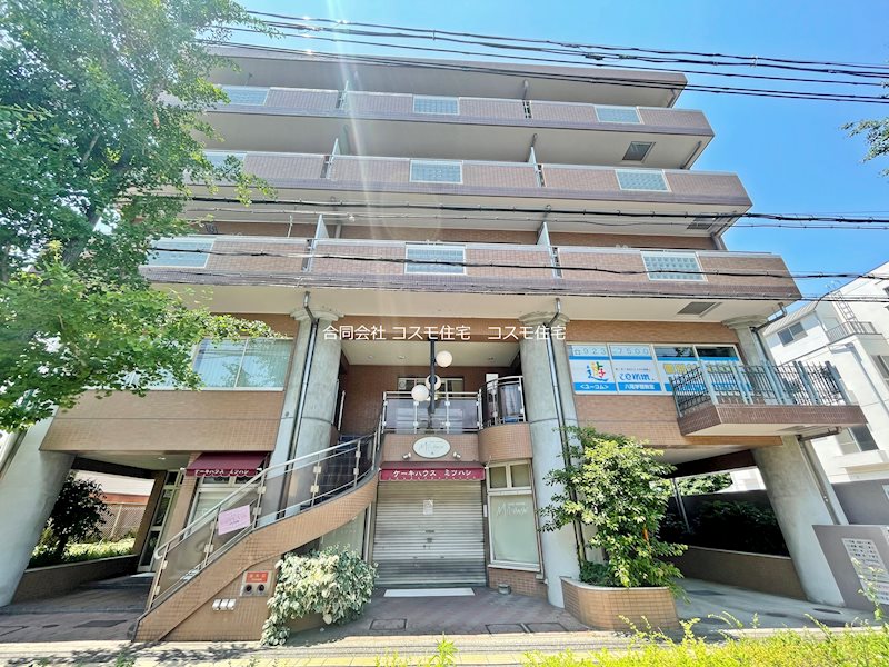 貸店舗・事務所　八尾市 桜ヶ丘３丁目　リバティ桜ケ丘Ⅱ号館 玄関