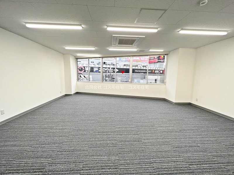 貸店舗・事務所　八尾市 光町１丁目　広さ約９坪　EVあり　ステーションフロント八尾 リビング
