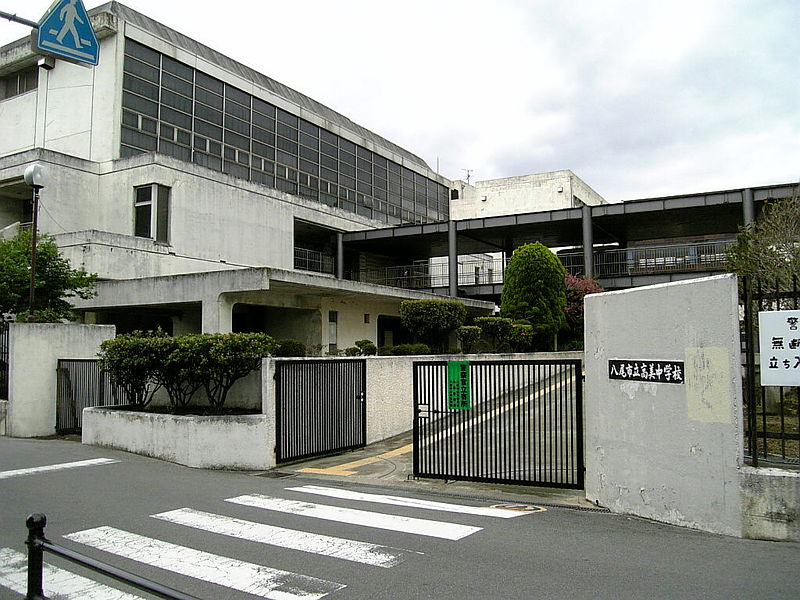 貸店舗・事務所　八尾市 青山町１丁目　ロードサイド　１階 路面店 八尾市立高美中学校