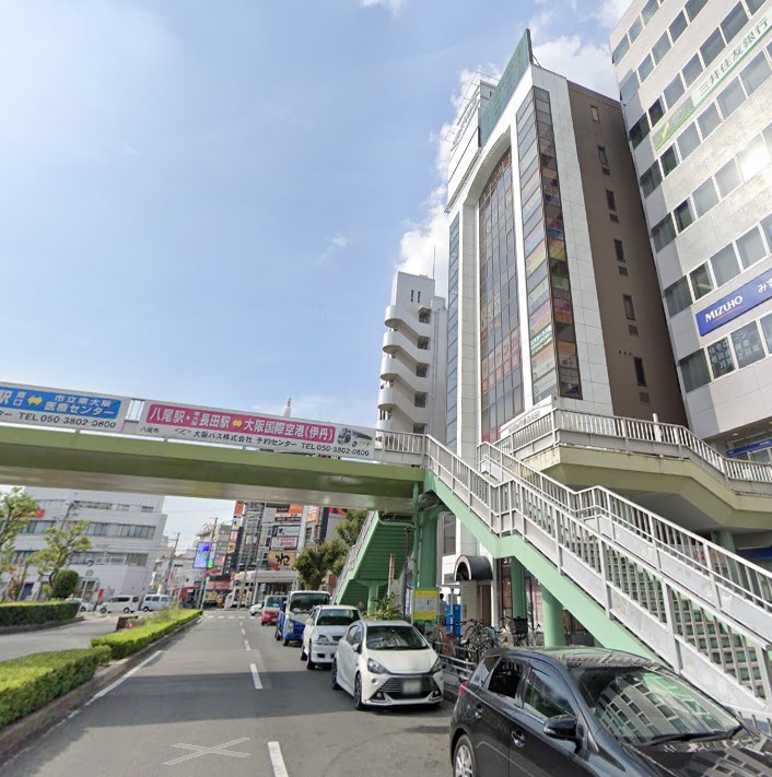 貸店舗・事務所　八尾市 光町１丁目　広さ約２２坪　リアライズ近鉄八尾駅前ビル リビング