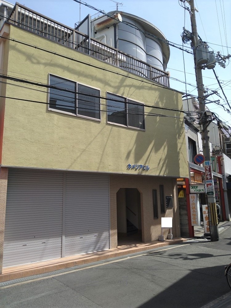 貸店舗・事務所　八尾市 山本町南１丁目　カメリアビル　※飲食店不可 玄関