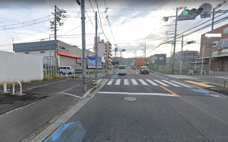 貸工場・倉庫　東大阪市 菱屋東３丁目　バイク整備ピット跡　駐車スペース有り　 キッチン
