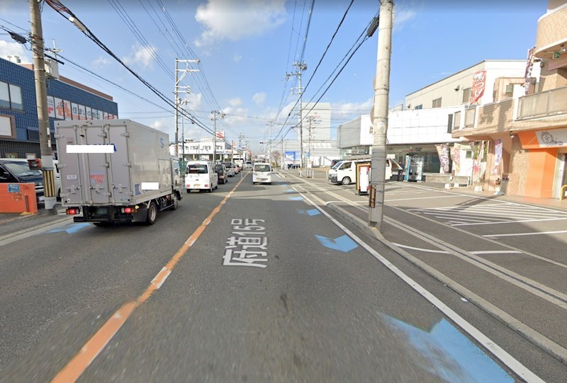 貸工場・倉庫　東大阪市 菱屋東３丁目　バイク整備ピット跡　駐車スペース有り　 ベッドルーム