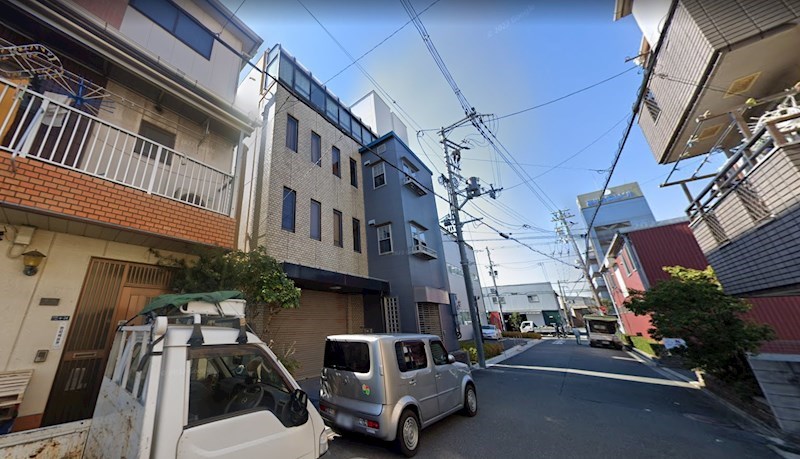 貸倉庫・事務所　東大阪市 高井田西１丁目　前面駐車スペース有り リビング
