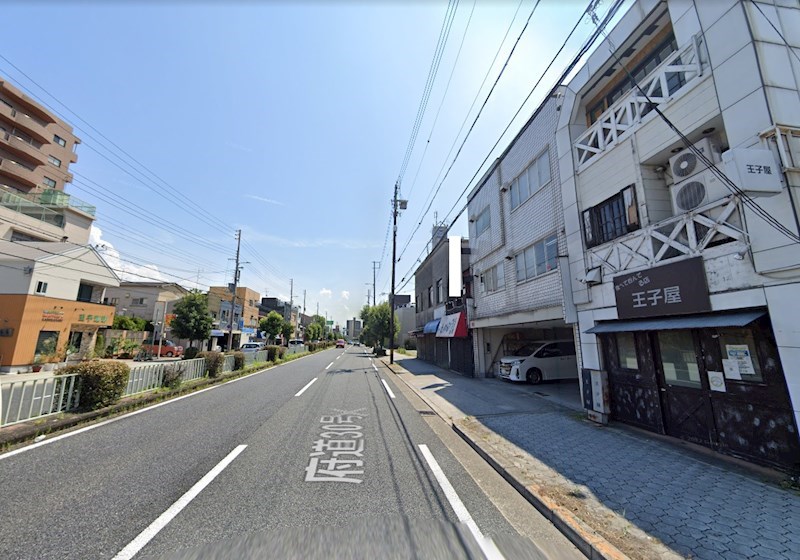 貸店舗・事務所　大阪市 阿倍野区元町　シャッター付きガレージ３台分有り キッチン