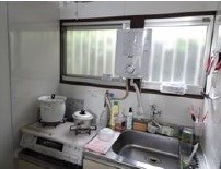 貸店舗・事務所　東大阪市 金岡４丁目　駐車スペース２台分有り ベランダ