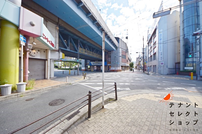 貸店舗・事務所　八尾市 東本町３丁目　焼き肉店 居抜き 重飲食可　かやふり屋ビル ベランダ