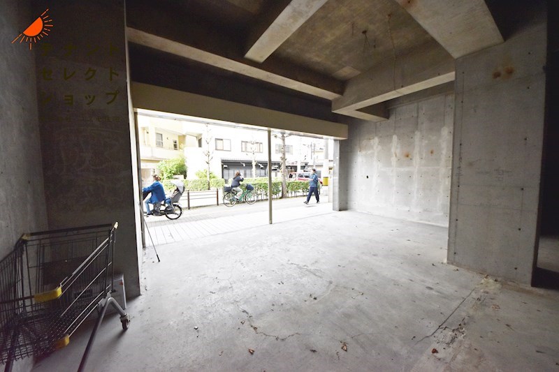 貸店舗・事務所　八尾市 本町１丁目　ドミノ・ピザ跡　路面店 その他