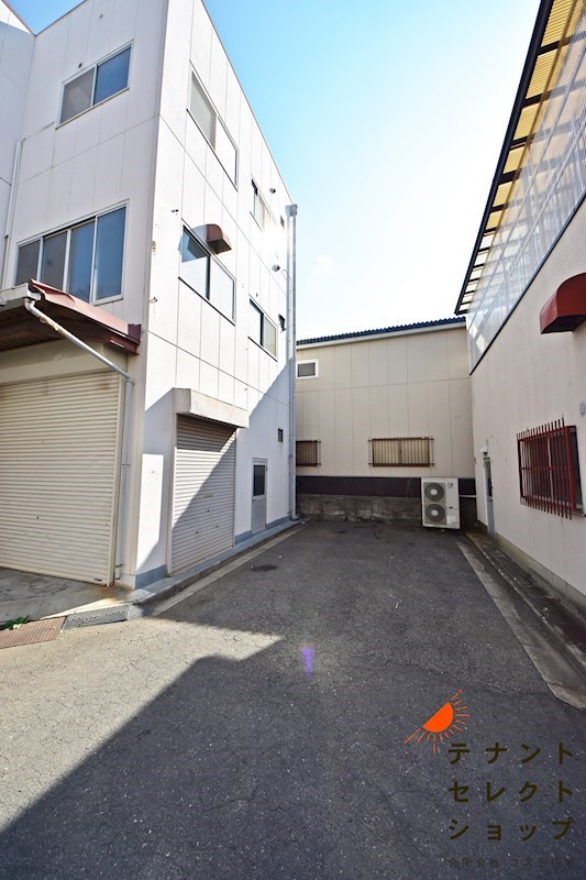 貸工場・倉庫　八尾市 山賀町２丁目　一棟貸し　貨物用EV付き その他
