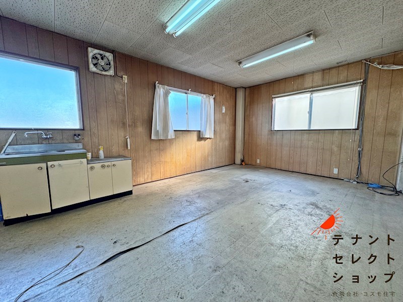 貸工場・倉庫　八尾市 山賀町２丁目　一棟貸し　貨物用EV付き その他