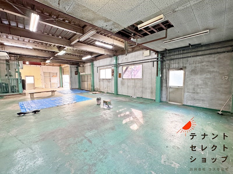 貸工場・倉庫　八尾市 山賀町２丁目　一棟貸し　貨物用EV付き リビング