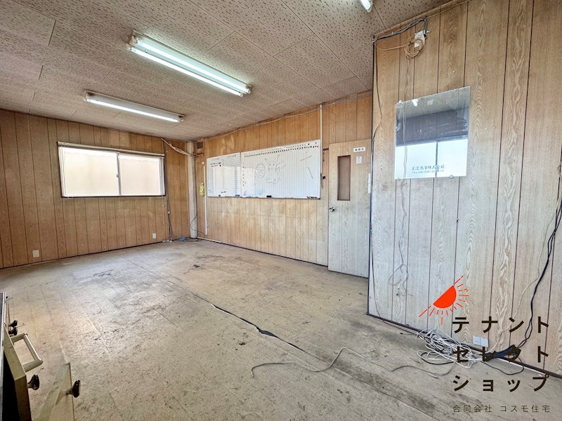 貸工場・倉庫　八尾市 山賀町２丁目　一棟貸し　貨物用EV付き その他