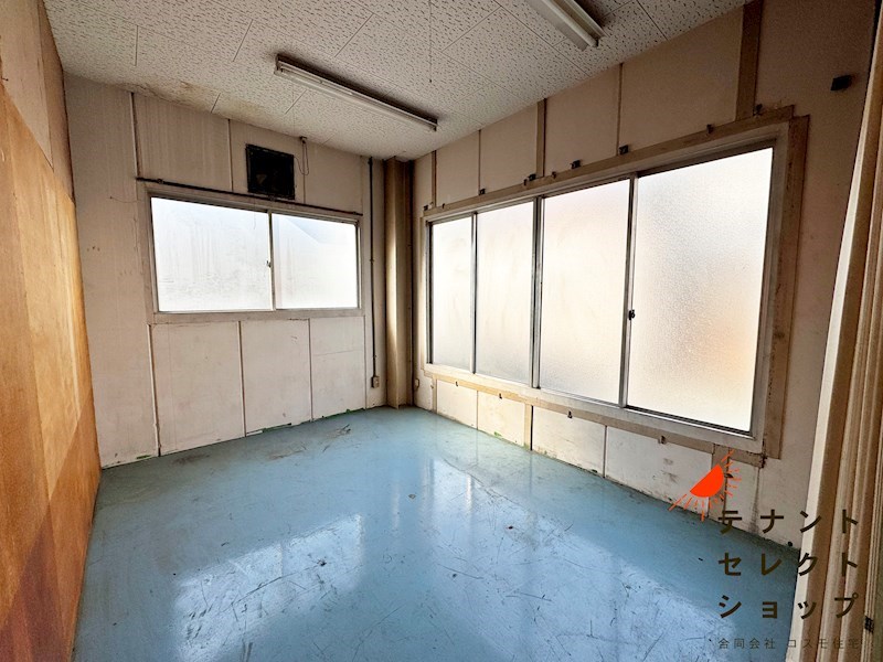 貸工場・倉庫　八尾市 山賀町２丁目　一棟貸し　貨物用EV付き その他