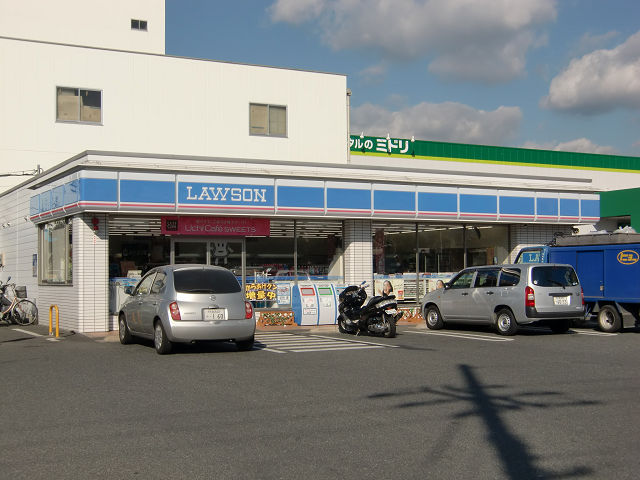 貸工場・倉庫　八尾市 西弓削３丁目　前面駐車スペース付き ﾛｰｿﾝ 八尾沼四丁目店