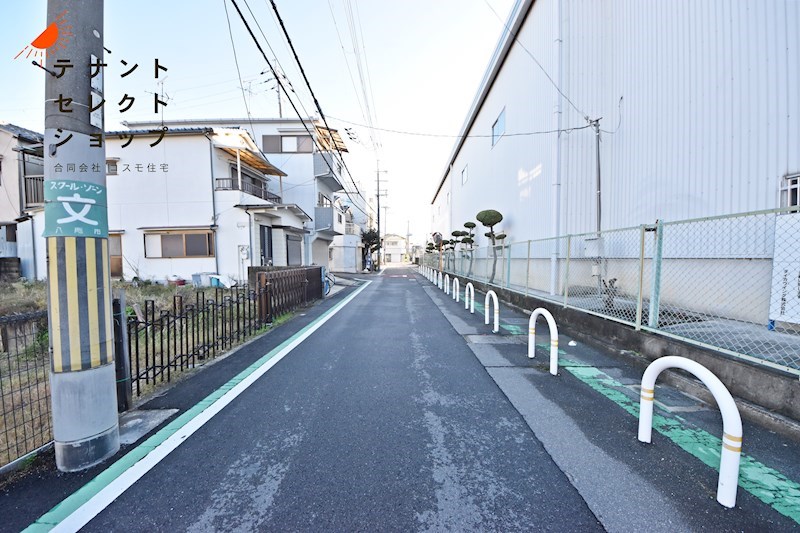 貸倉庫　八尾市　南本町６丁目　広さ約５３０坪　大型倉庫　※大型トラック搬入可 その他
