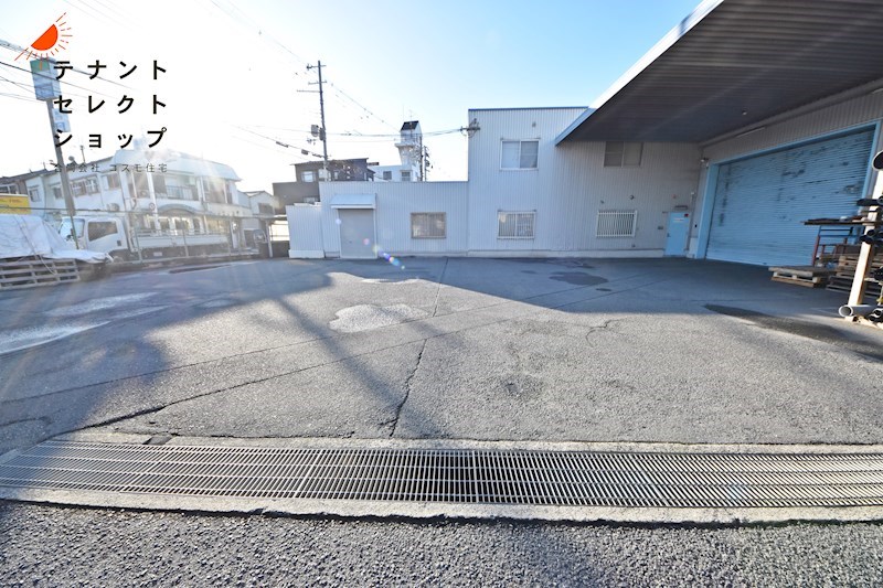 貸倉庫　八尾市　南本町６丁目　広さ約５３０坪　大型倉庫　※大型トラック搬入可 キッチン