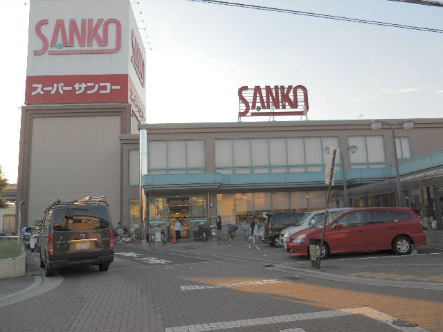 貸倉庫　八尾市　南本町６丁目　広さ約５３０坪　大型倉庫　※大型トラック搬入可 ｽｰﾊﾟｰSANKO(ｻﾝｺｰ) 八尾店
