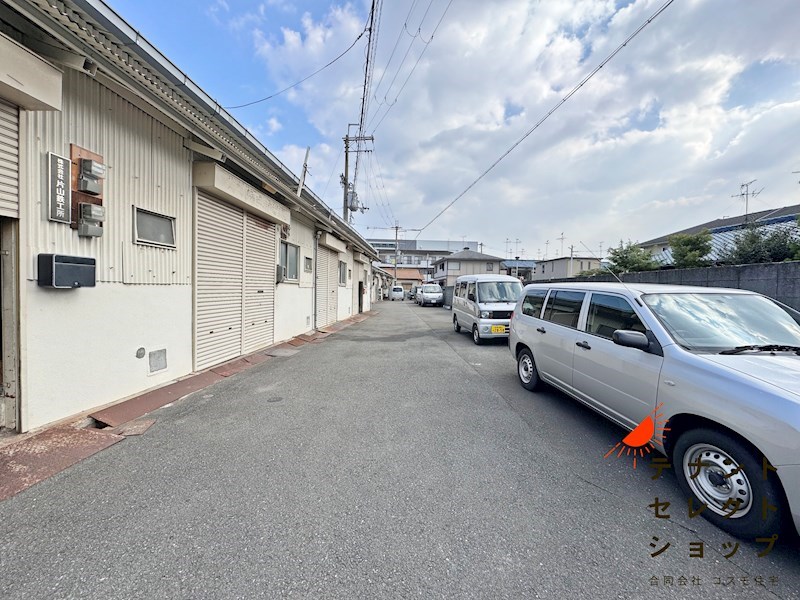 貸工場・倉庫　八尾市 亀井町１丁目　前面駐車スペース有り　平屋建て その他