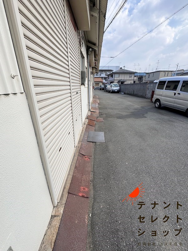 貸工場・倉庫　八尾市 亀井町１丁目　前面駐車スペース有り　平屋建て その他
