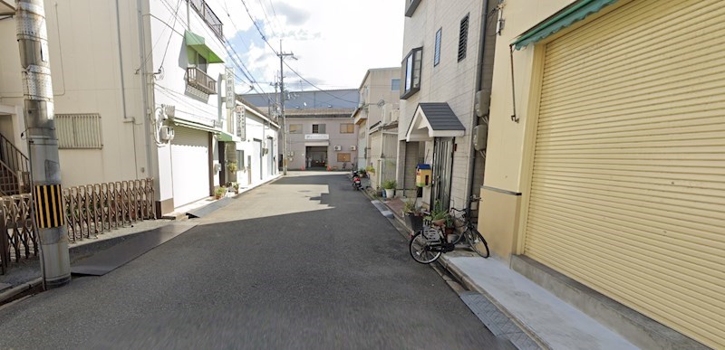 貸工場・倉庫　東大阪市 宝町　前面駐車スペース２台分付き 風呂画像