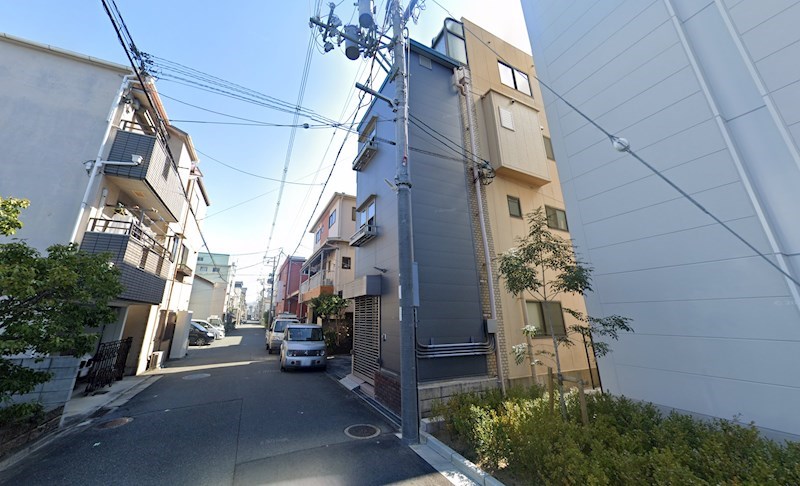貸倉庫・事務所　東大阪市 高井田西１丁目　倉庫事務所 玄関