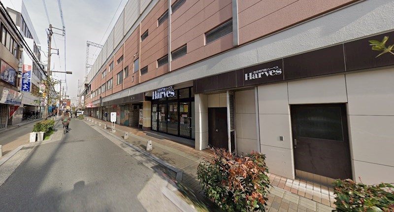 貸店舗・事務所　八尾市 東本町３丁目　広さ約７２坪　ワンフロア貸し　木村ビル 玄関
