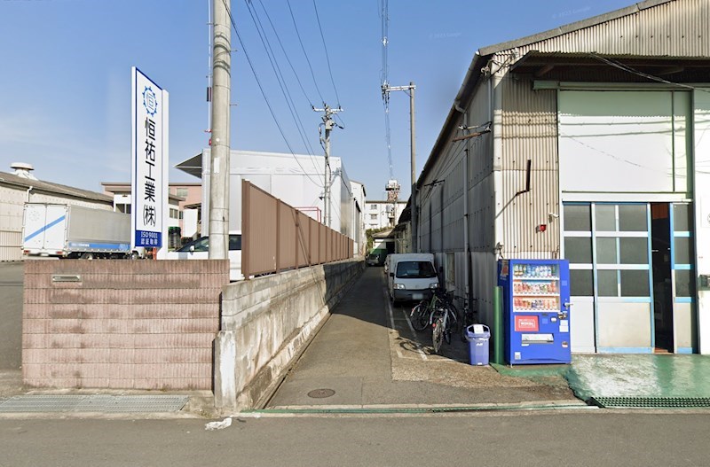貸工場・倉庫　八尾市 福栄町１丁目　広さ約９６坪　平屋建て工場 玄関